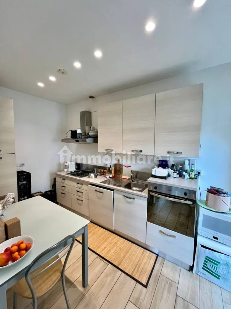Cuisine - Spacious Apartment with Balconies in Como