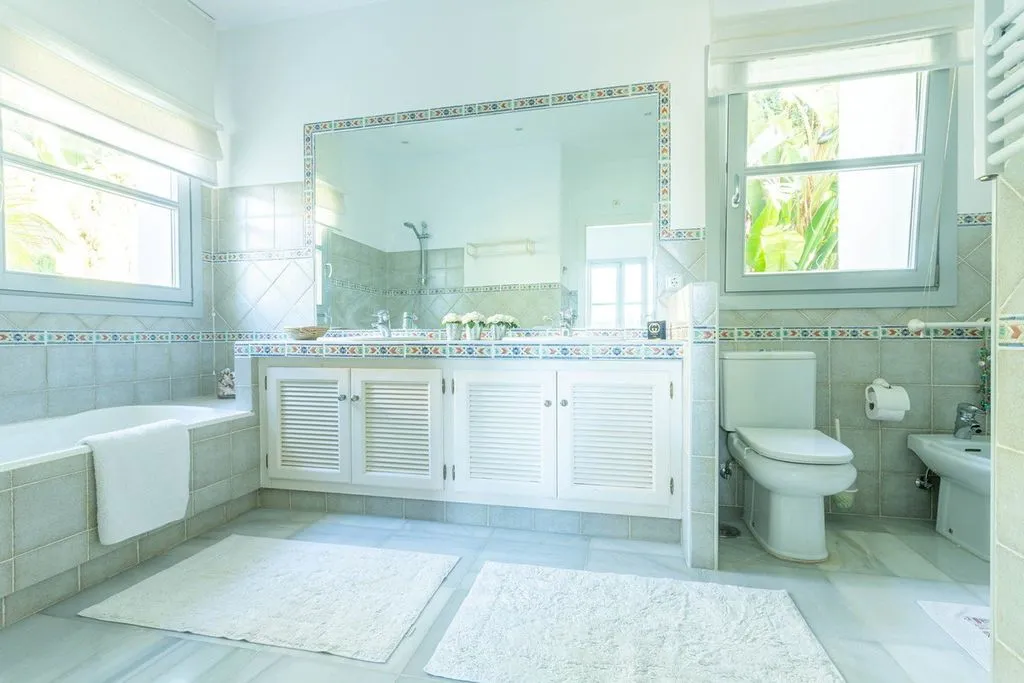 Vannitoad - Detached House with Pool in Sierra Blanca, Marbella