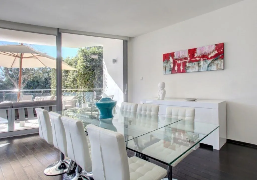 Dining Room - Semi-Detached Villa with Sea Views in Marbella