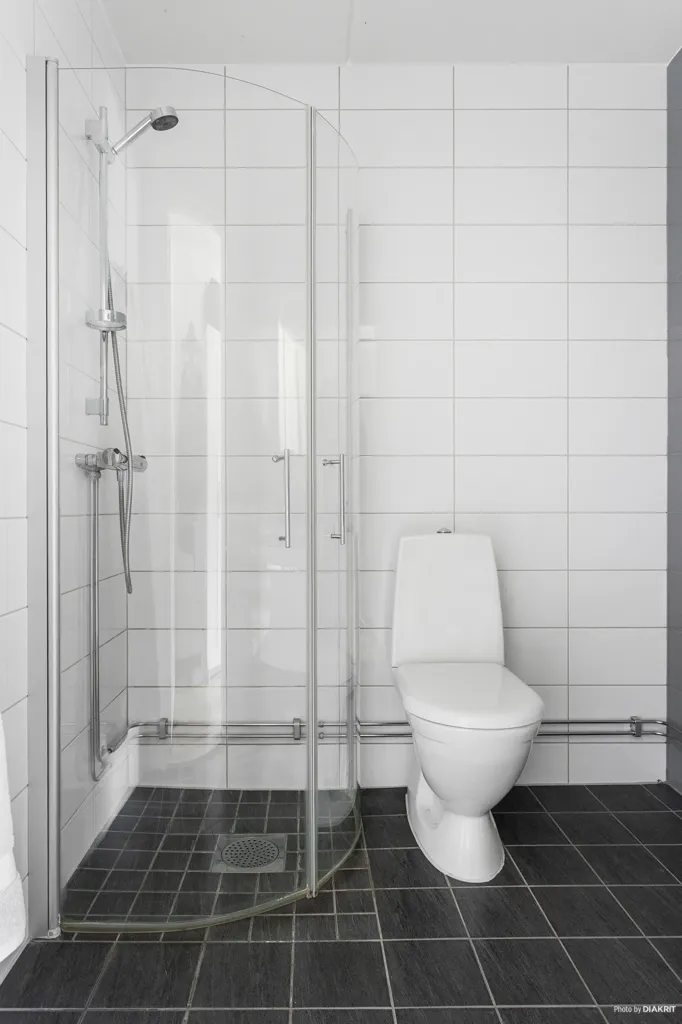 Salles de bain - Efficient Studio Flat with Central Location in Mölndal
