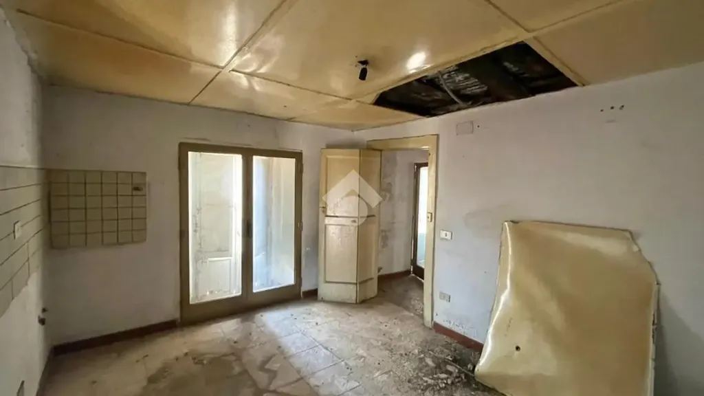 Pièces - Central 3-Bedroom Apartment in Cosenza