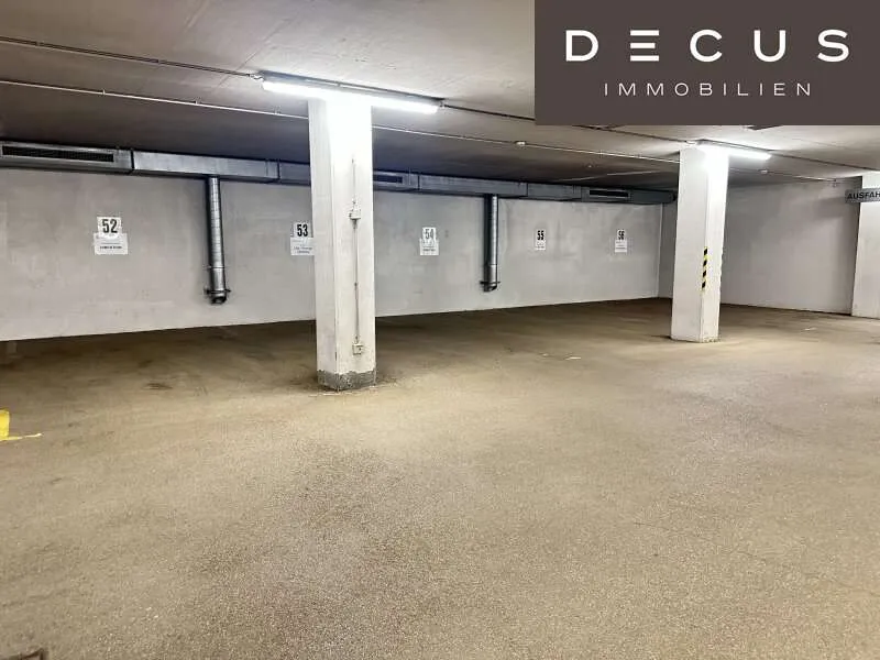 Garage - Central Office Space Near Main Station