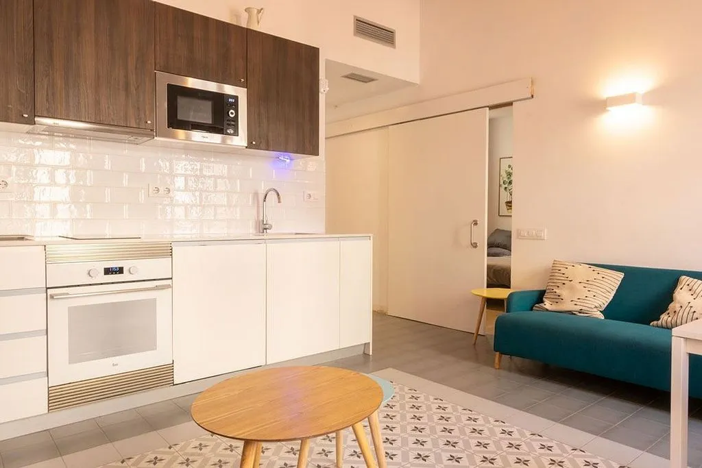 Séjour - Furnished Flat with Balcony in Barcelona