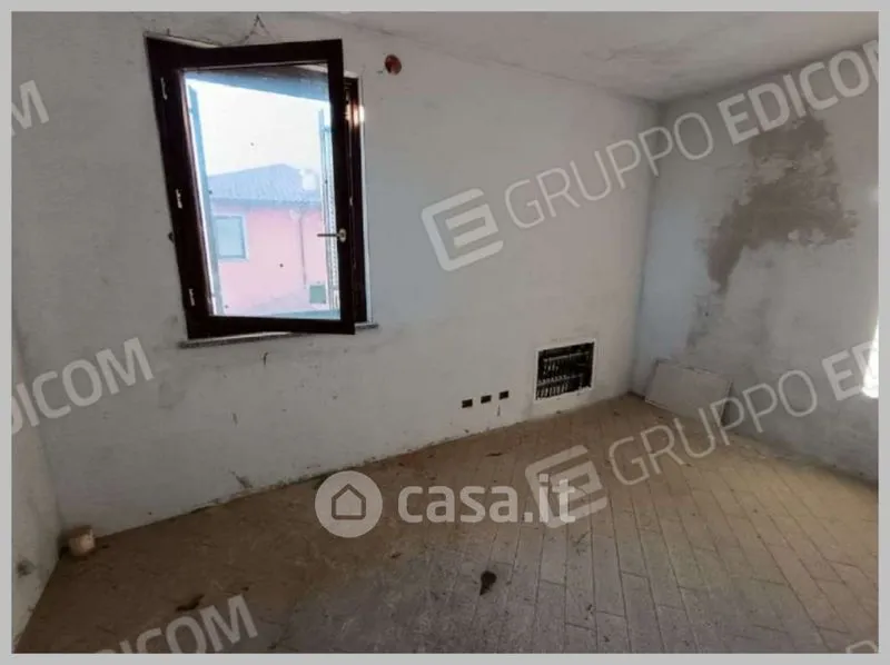 Toad - Villa with Balcony and Terrace in Stroppiana