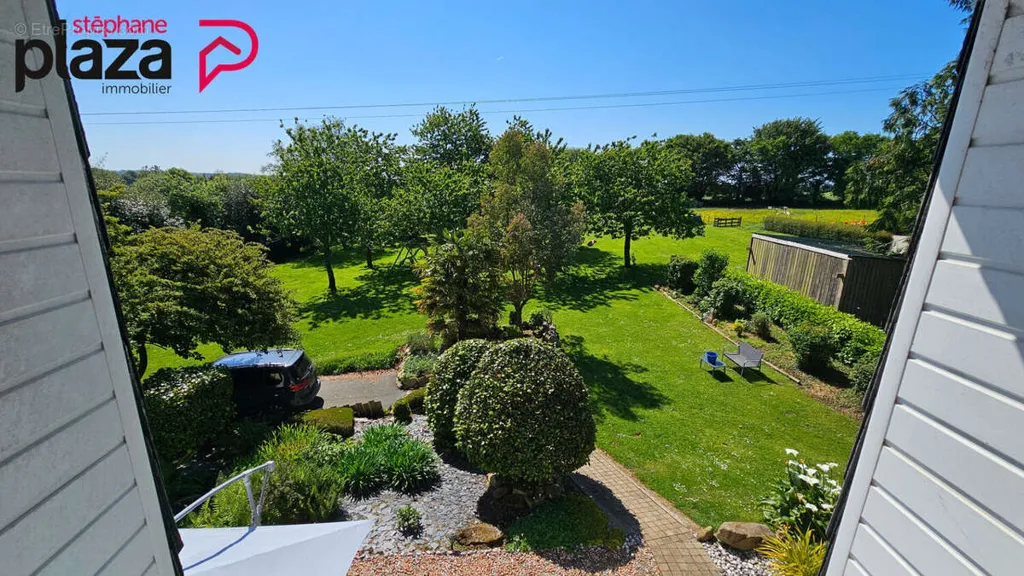 Jardin - Maison de campagne avec grand terrain à Plogonnec
