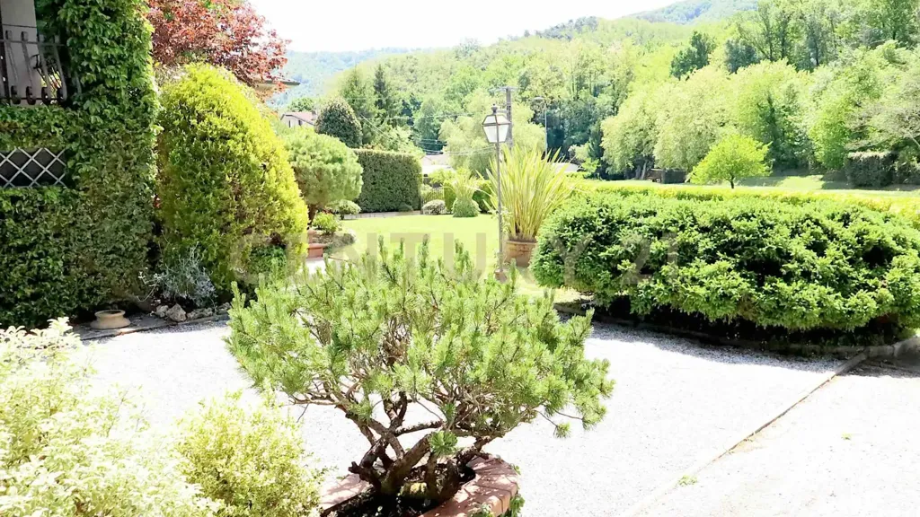 Jardin - Villa with Garden and Terrace in Pescaglia