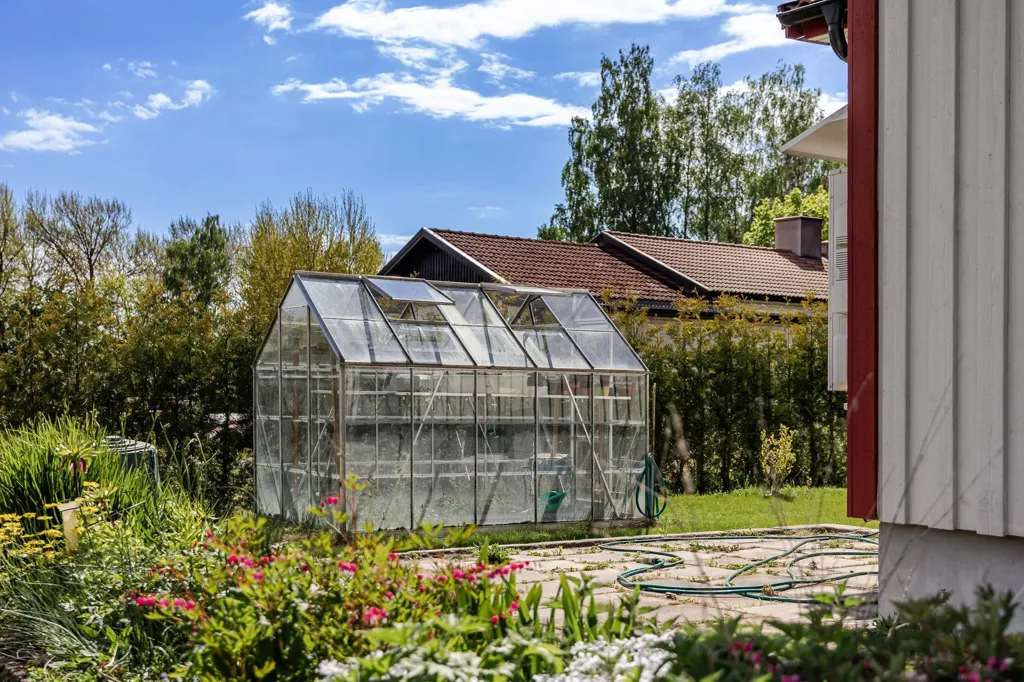 Jardin - Villa with Garden in Medevi