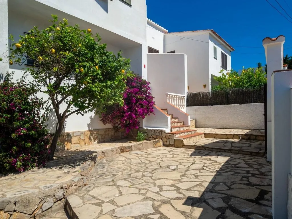 Garden - Sea View House with Pool in Cala Mateua