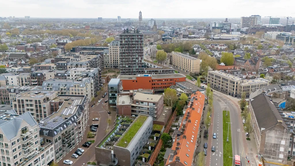 Õhuvaade - 3-Bedroom Apartment with Balcony in Utrecht