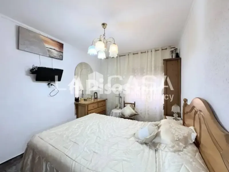 Chambres - Flat with 3 Bedrooms near Gorg Metro