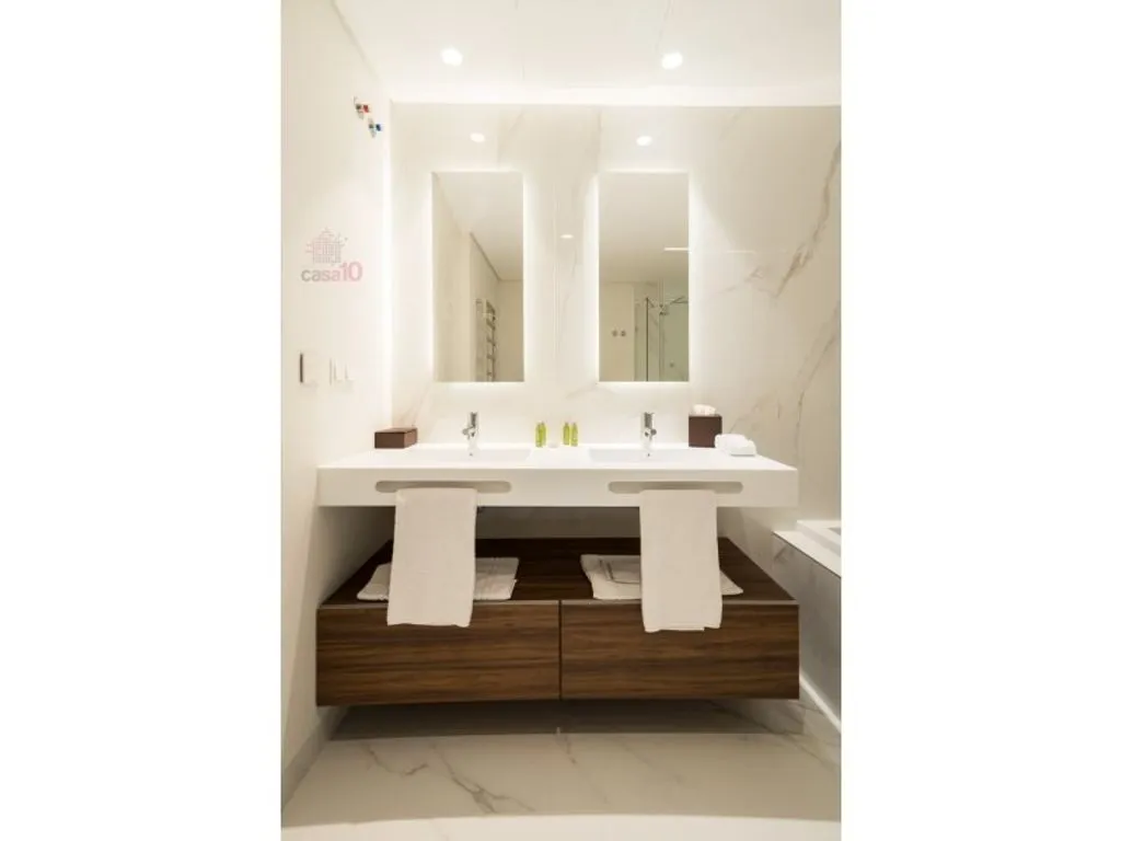 Vannitoad - Luxury T3+ Apartment with River View in Lisbon