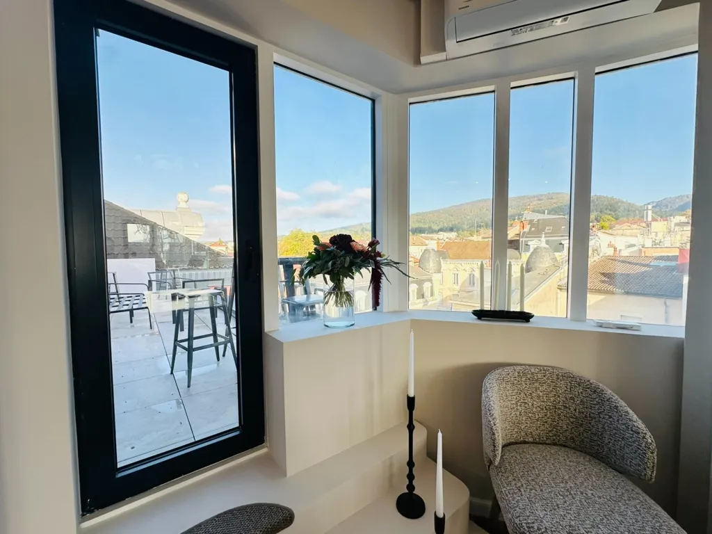 Rõdu - Penthouse with Panoramic View in Oyonnax