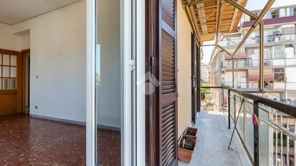Balcon - Two-Bedroom Apartment with Balcony in Rome