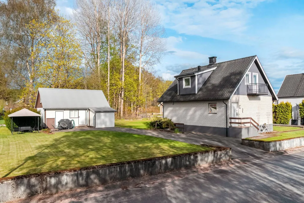 Välivaade - Renovated Villa with Garden in Bjärnum
