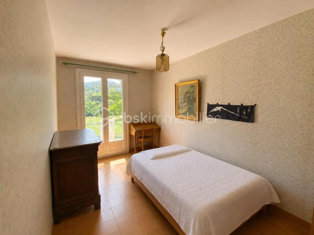 Bedrooms - House with Garden in Preserved Provence Valley