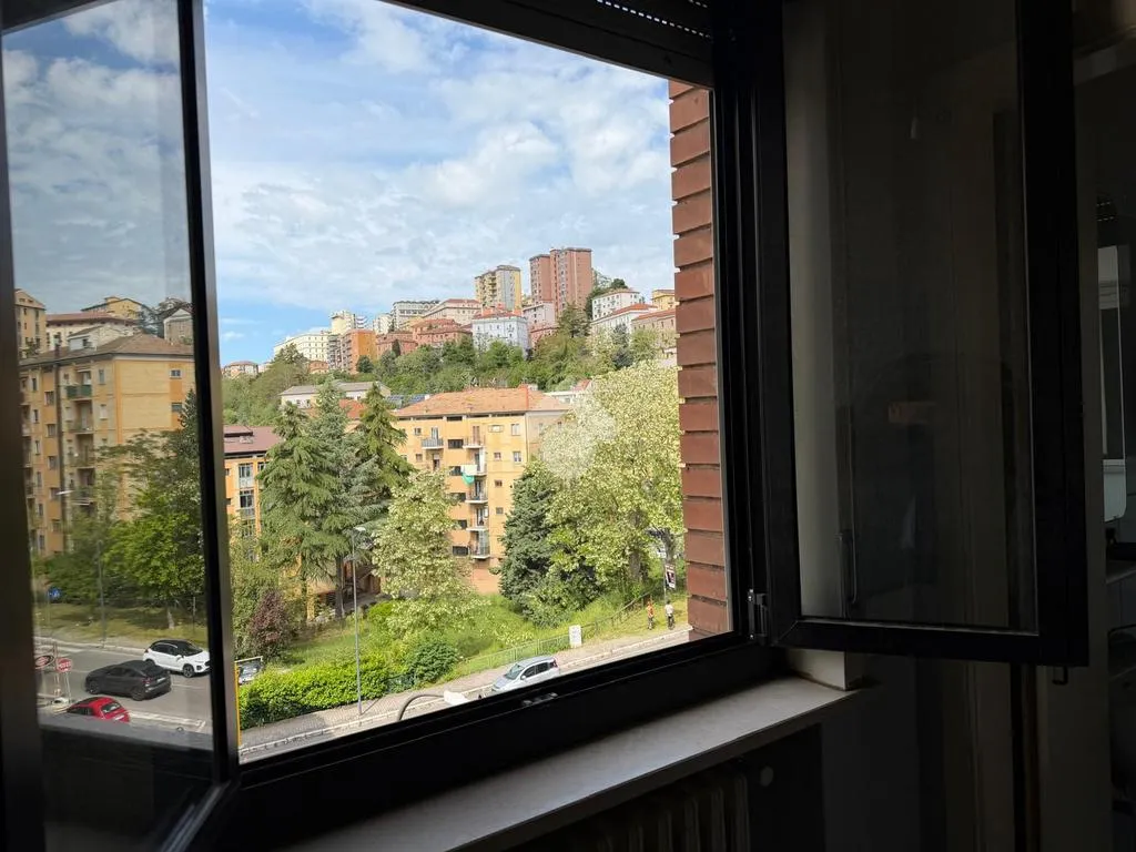 Pièces - Apartment with Balcony in Potenza
