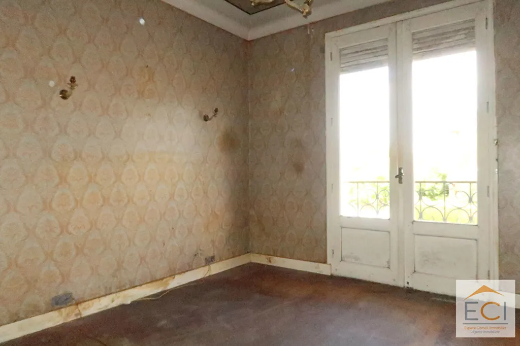 Pièces - Maison à Rénover avec Jardin à Panazol