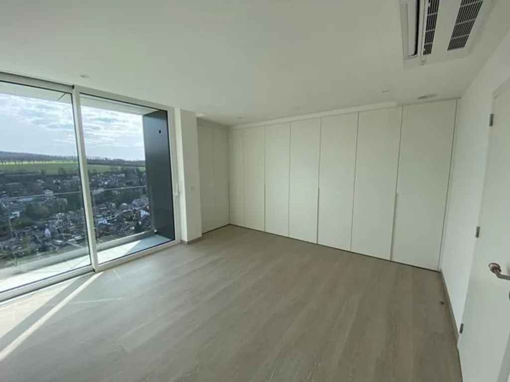 Toad - New Apartment with Panoramic View in Esneux