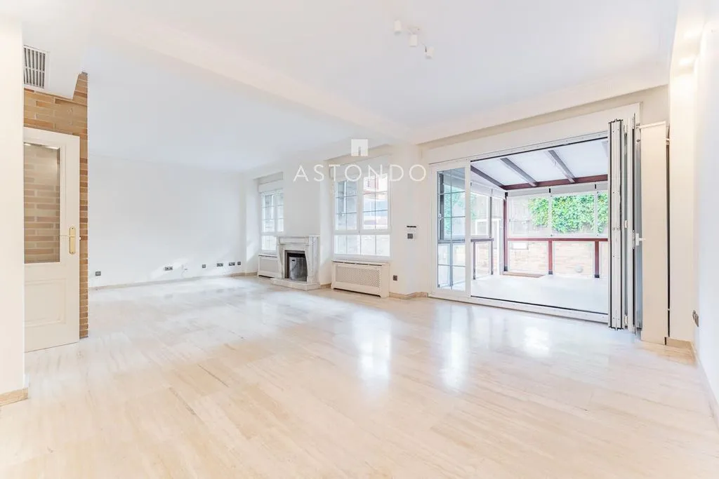 Séjour - Luxury Townhouse with Pool in Madrid