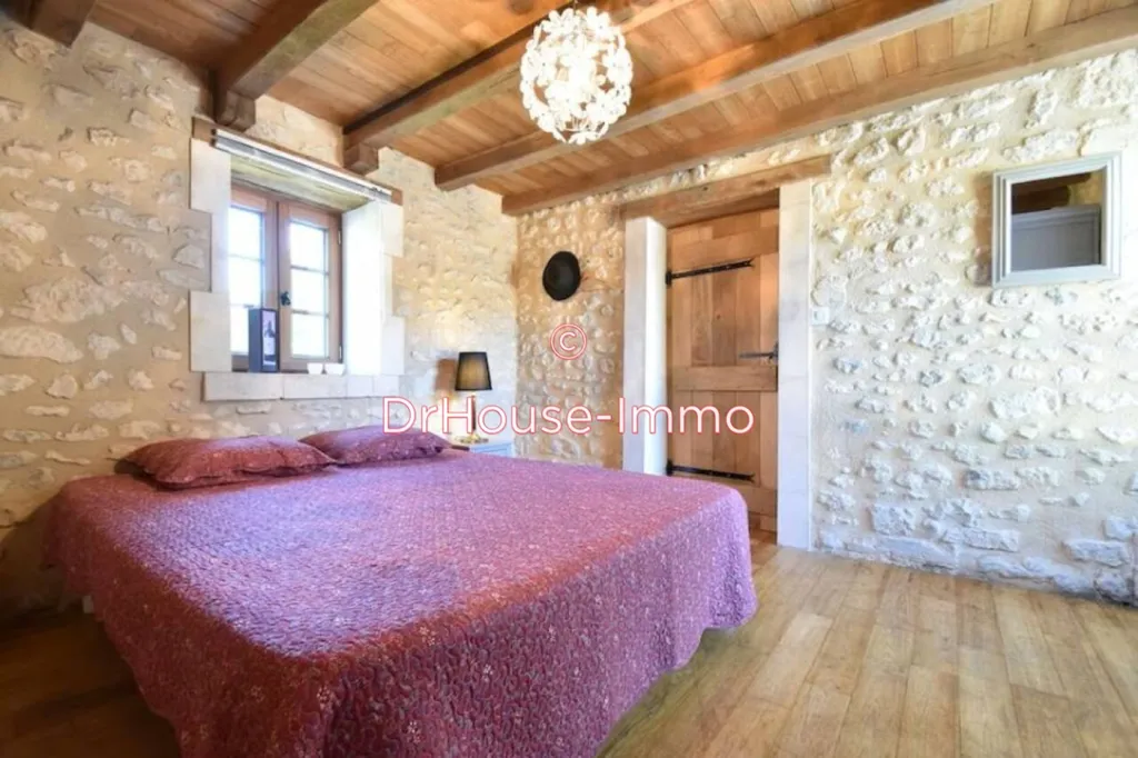 Chambres - Maison en Pierre avec Piscine à Verteillac
