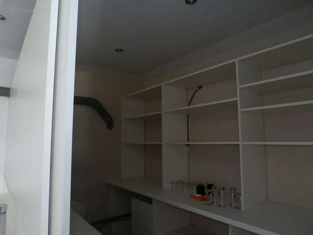 Pièces - Maison Ossature Bois avec Espace Professionnel sur Axe Passant