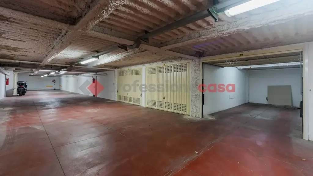 Garage - Apartment with Terraces in Catania