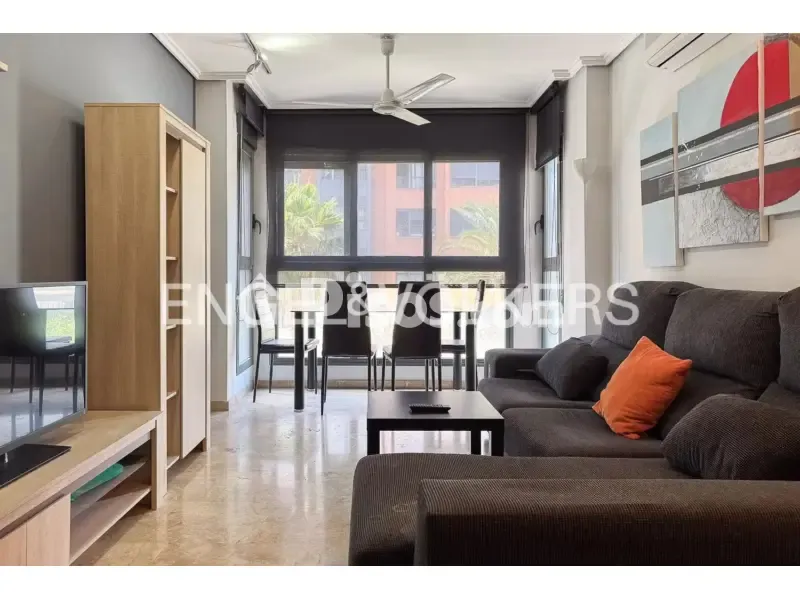 Elutuba - Apartment with Garage in Russafa–Eixample, Valencia