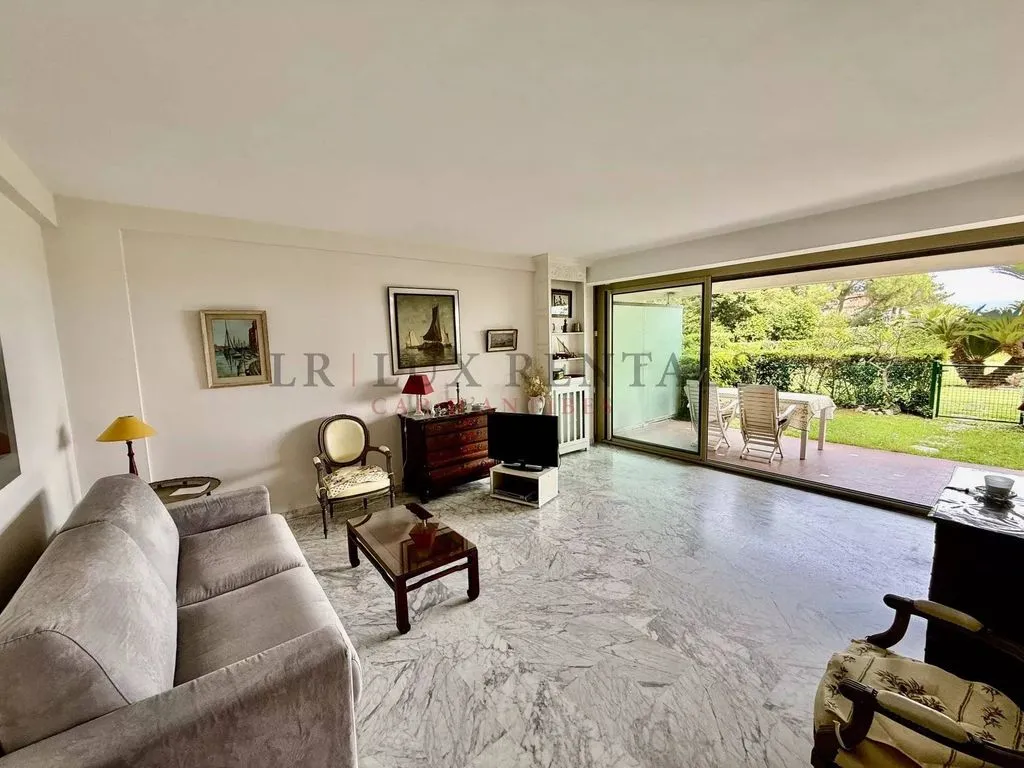 Elutuba - Luxury Flat with Pool in Antibes