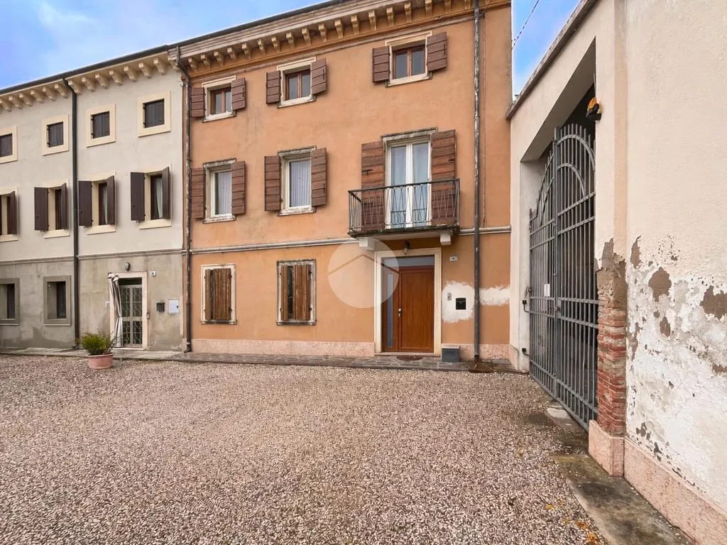 Extérieur - Independent House with Garden in Zevio Centre