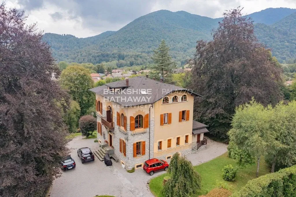 Vue aérienne - Liberty-Style Villa with Park in Valle Intelvi