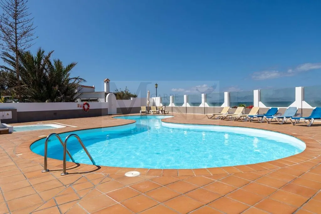 Bassein - Renovated Villa with Rooftop Terrace in Corralejo