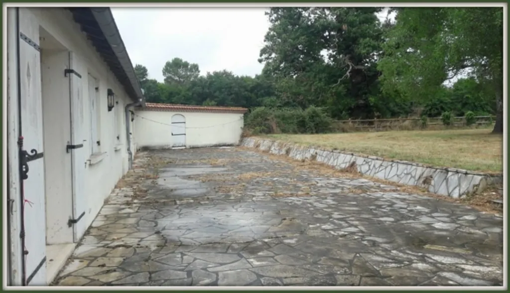 Jardin - Propriété Forestière avec Gentilhommière à l'Abri des Nuisances