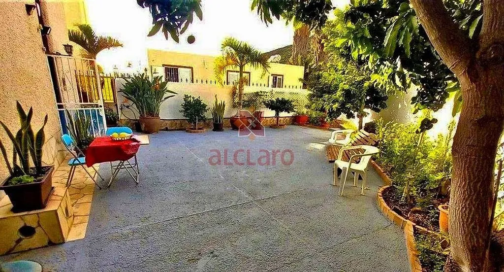 Aed - Chalet with Sea View in La Florida