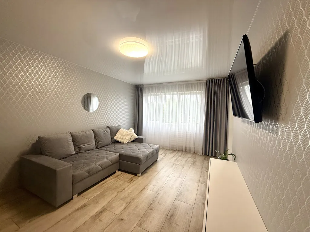 Soggiorno - Modernised 2-Bedroom Flat with Garden Access