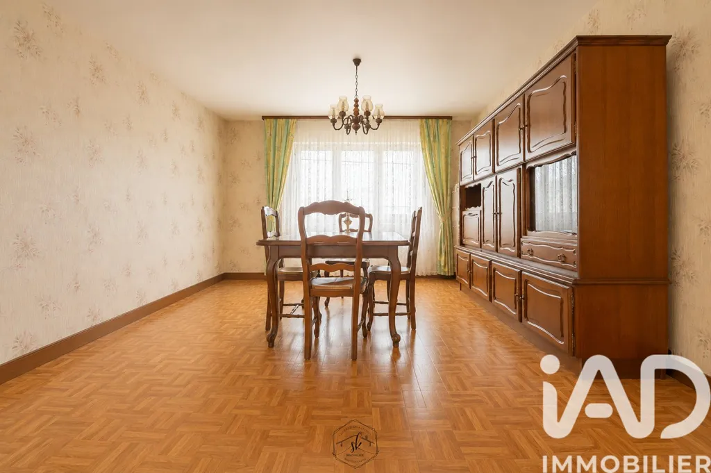 Salle à manger - Maison Mitoyenne avec Terrasse dans Environnement Calme