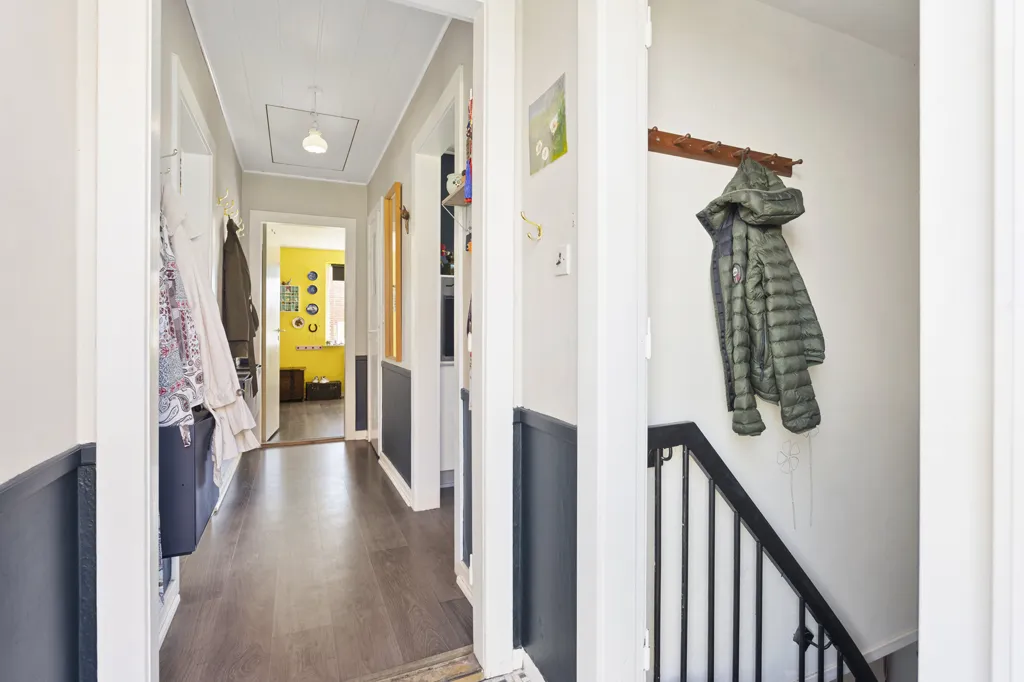 hallway_entrance