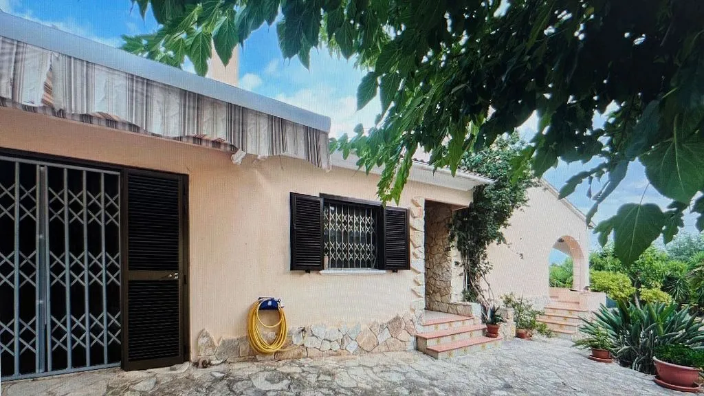 Välivaade - Rustic House with Pool in Reis Catòlics