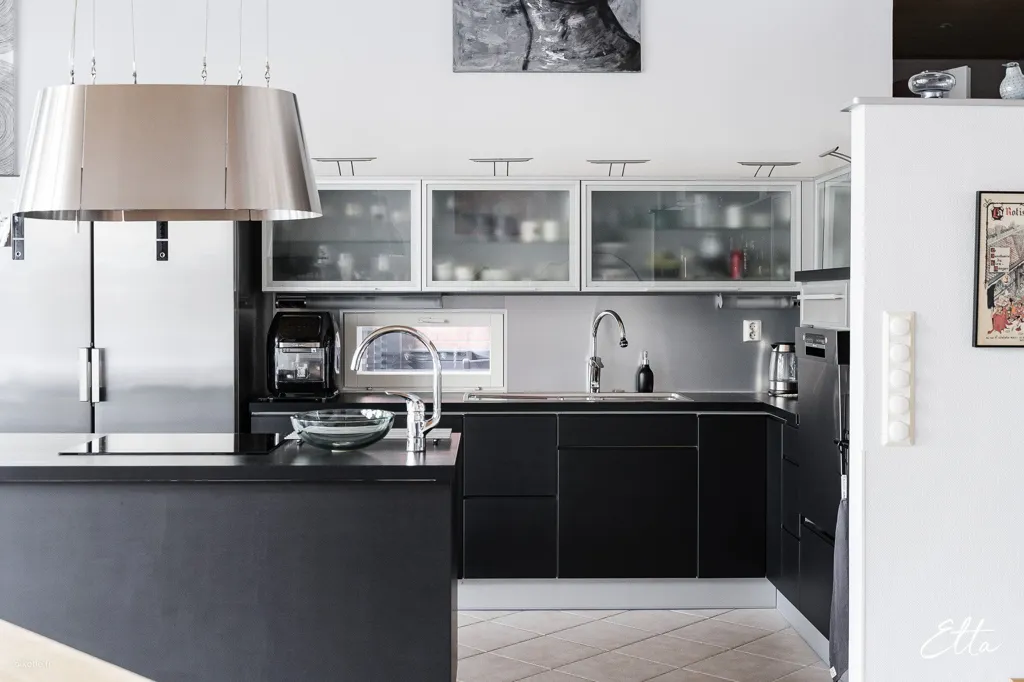 Cuisine - Architectural House with Sea View in Naantali