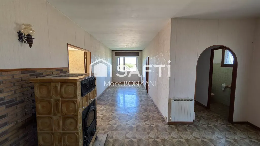 hallway_entrance