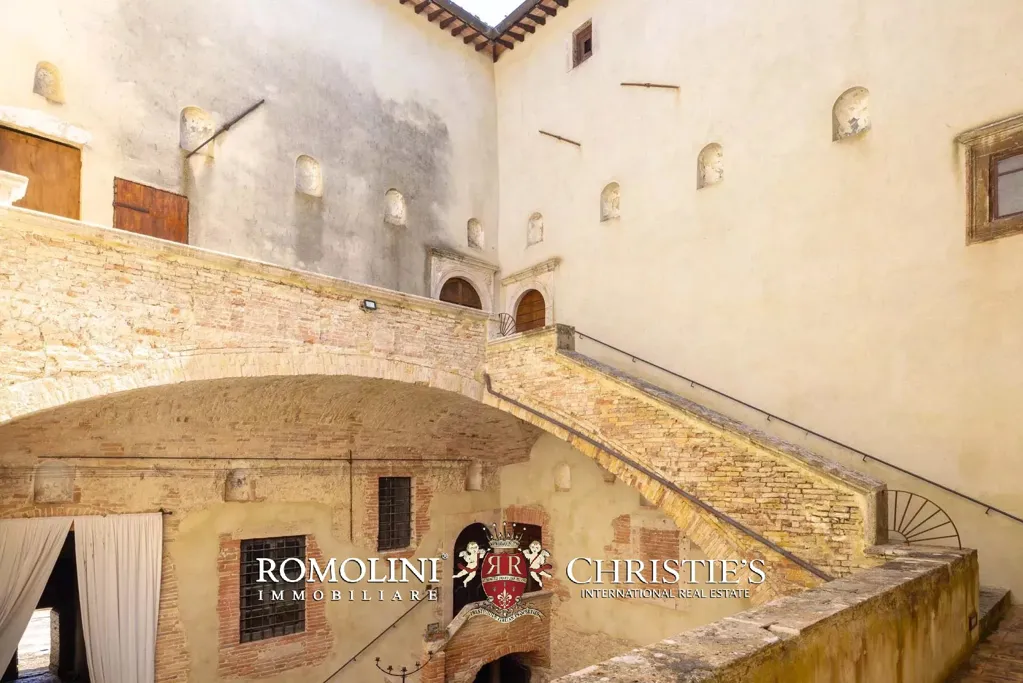 Aed - Historic Estate with Castle in Umbria