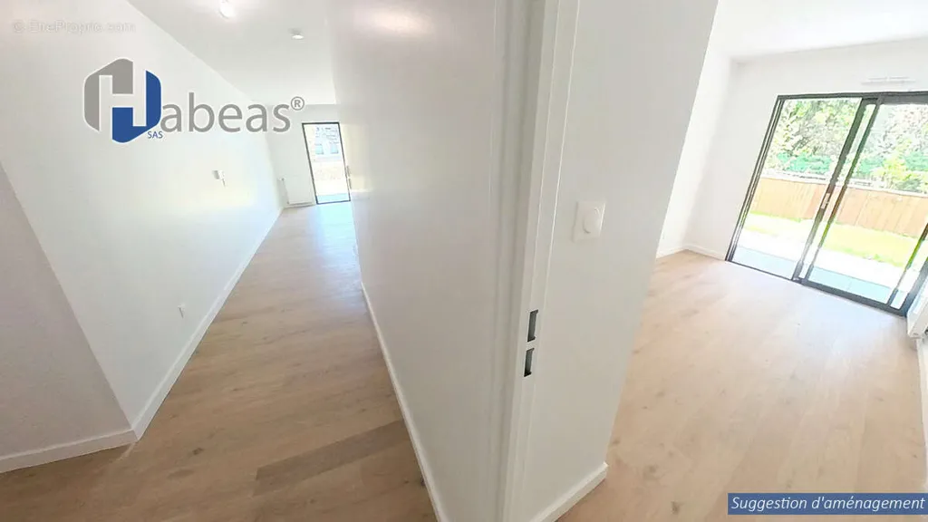 hallway_entrance