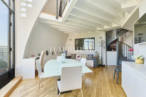 Salle à manger - Appartement Rénové avec Terrasse à Paris 7ᵉ