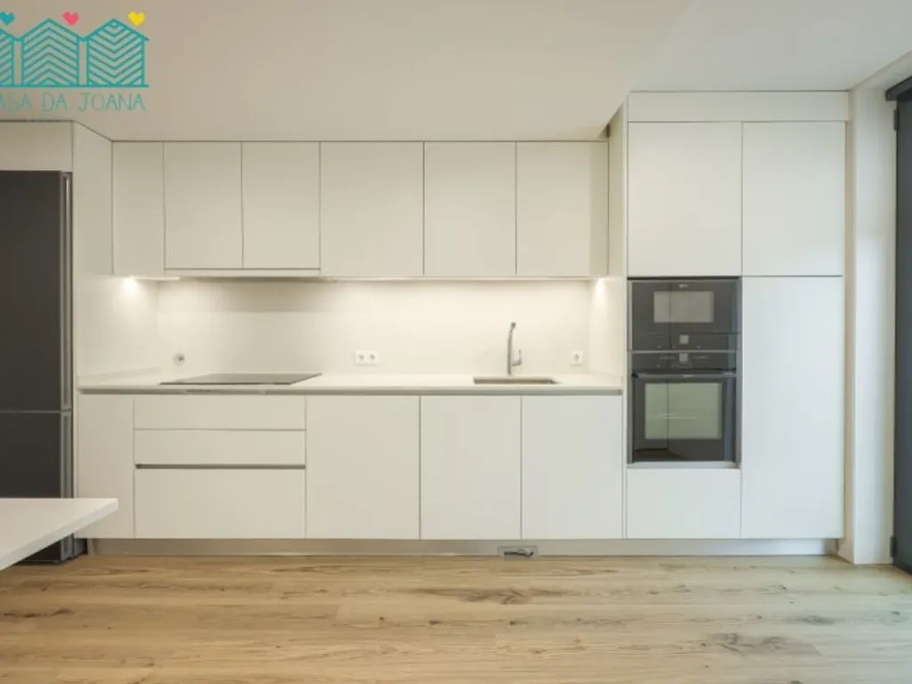 Cuisine - Luxury 3-Bedroom Apartment in Aveiro