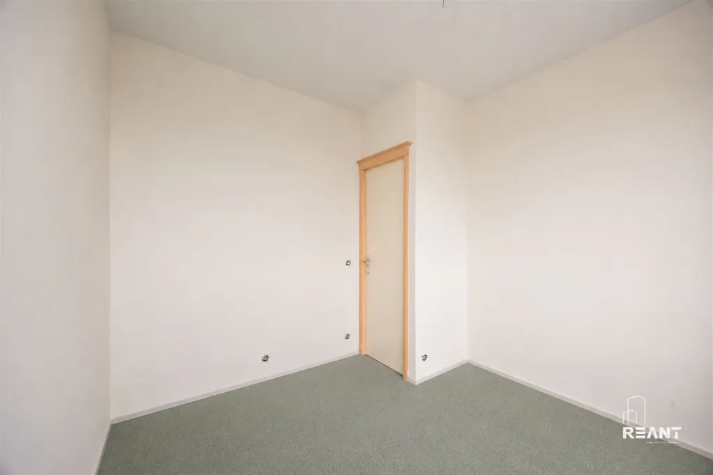 Appartement avec Terrasse sur la 12ème Étage à Centre-Ville
