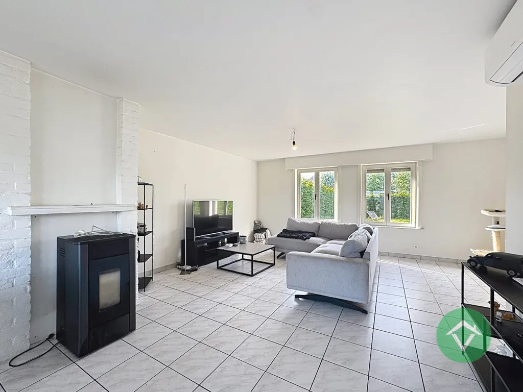 Elutuba - House with Large Garage in Ichtegem