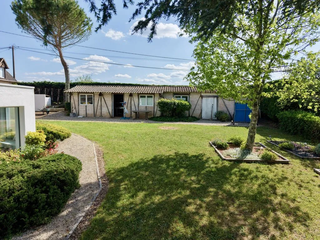 Aed - Luxury House with Pool in Calès