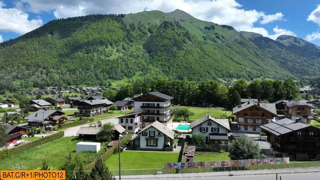 Välivaade - Luxury T4 Apartment with Mountain Views in Morzine