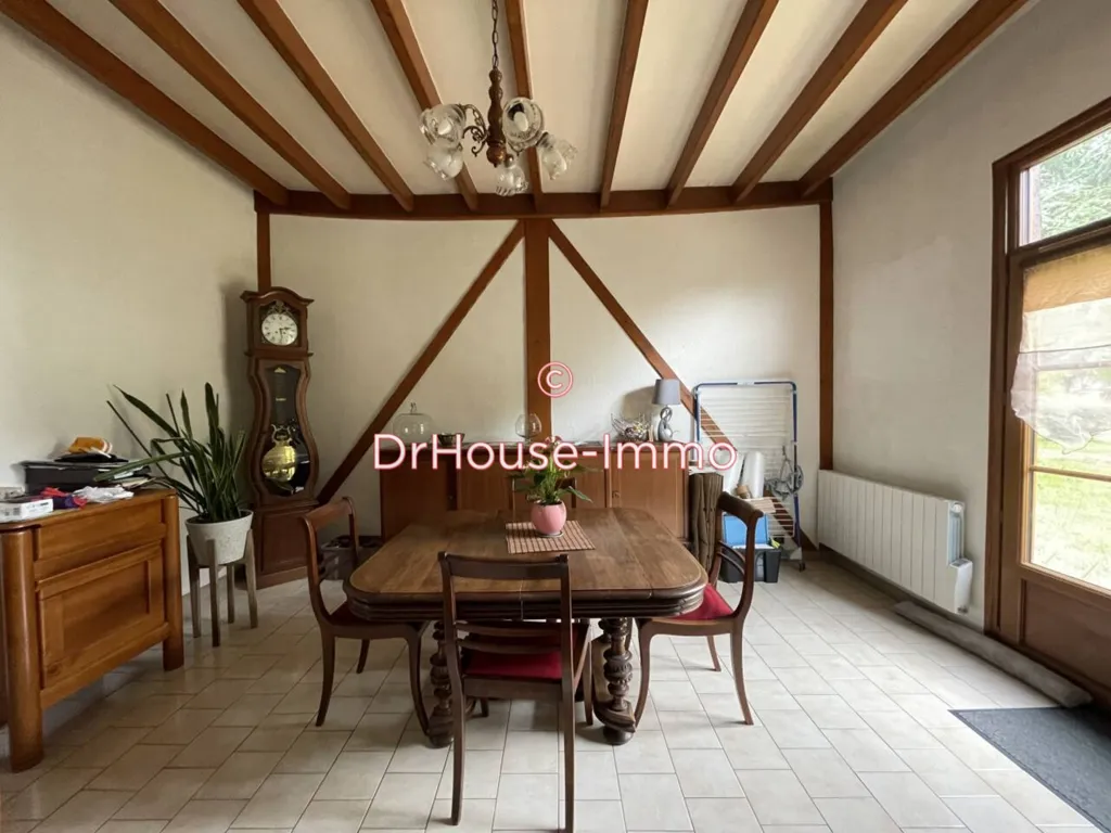 Salle à manger - Maison de Caractère avec Jardin Paysager à Choux