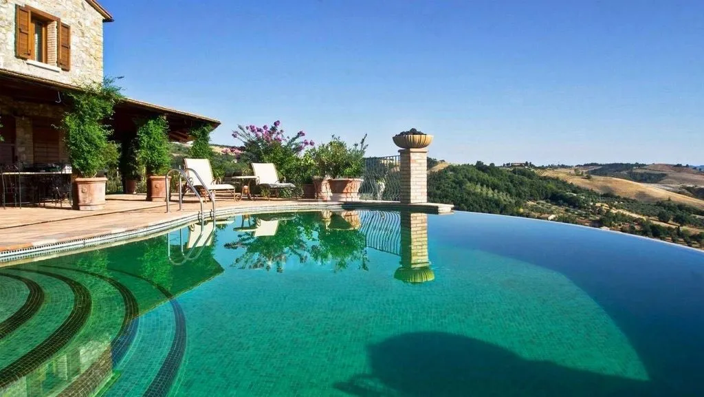 Bassein - Exclusive Country House with Pool in Allerona
