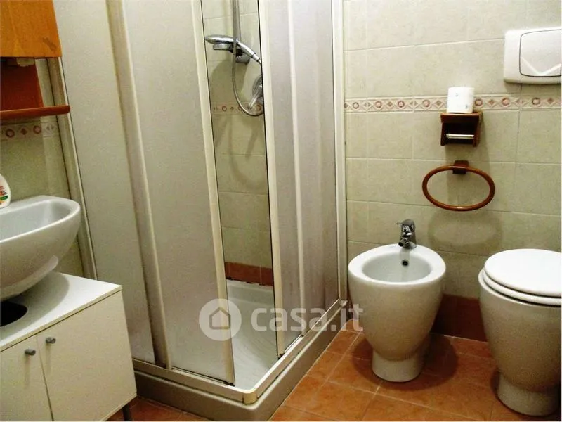 Salles de bain - Fully Furnished Flat with Balcony in Milan